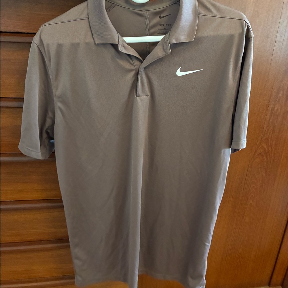 Nike Performance Athletic Golf shirt